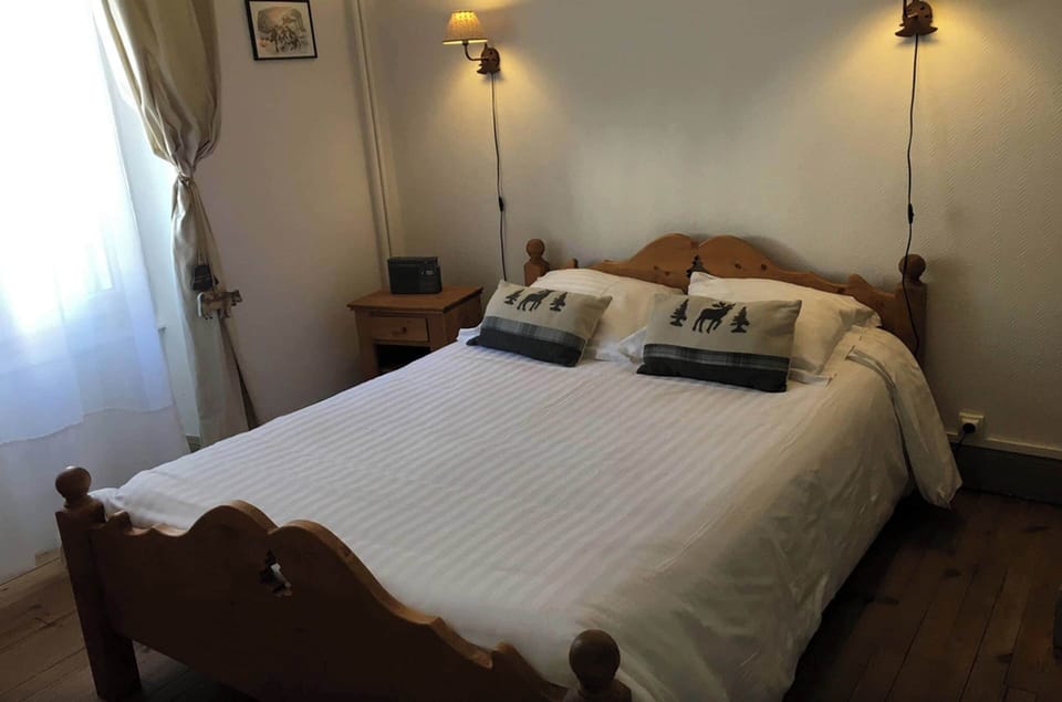 Apartment | 1 bedroom, iron/ironing board
