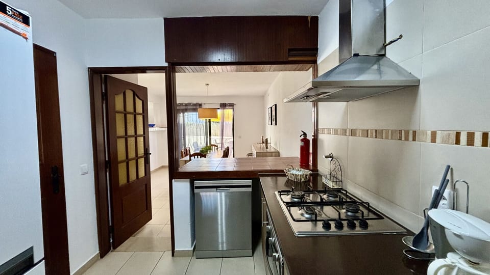 Microwave, oven, coffee/tea maker, toaster