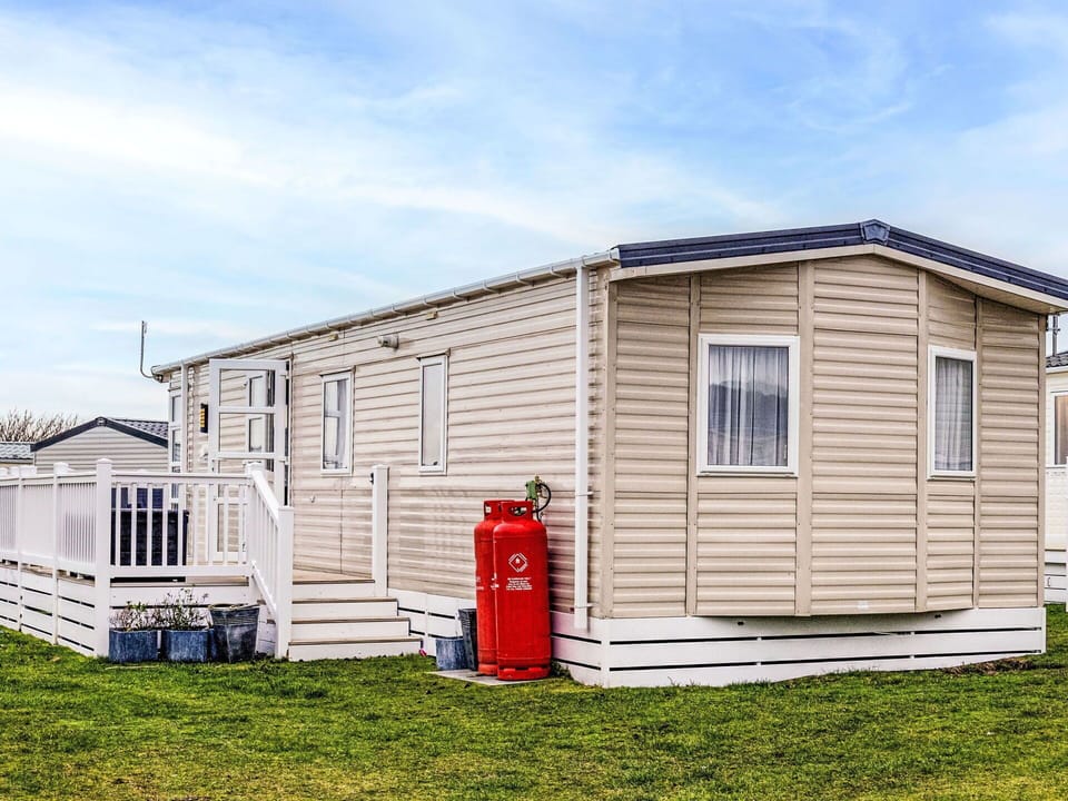 Siding, Paint, Steel, Shed, Fence, Garden Buildings