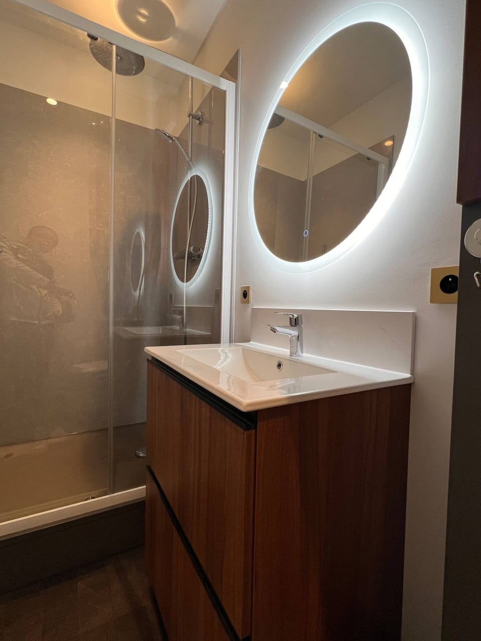Apartment | Bathroom | Toilet paper