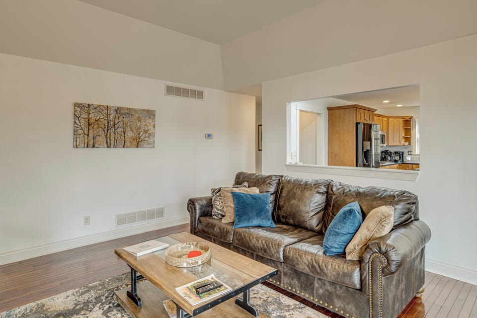 House (5 Bedrooms) | Interior