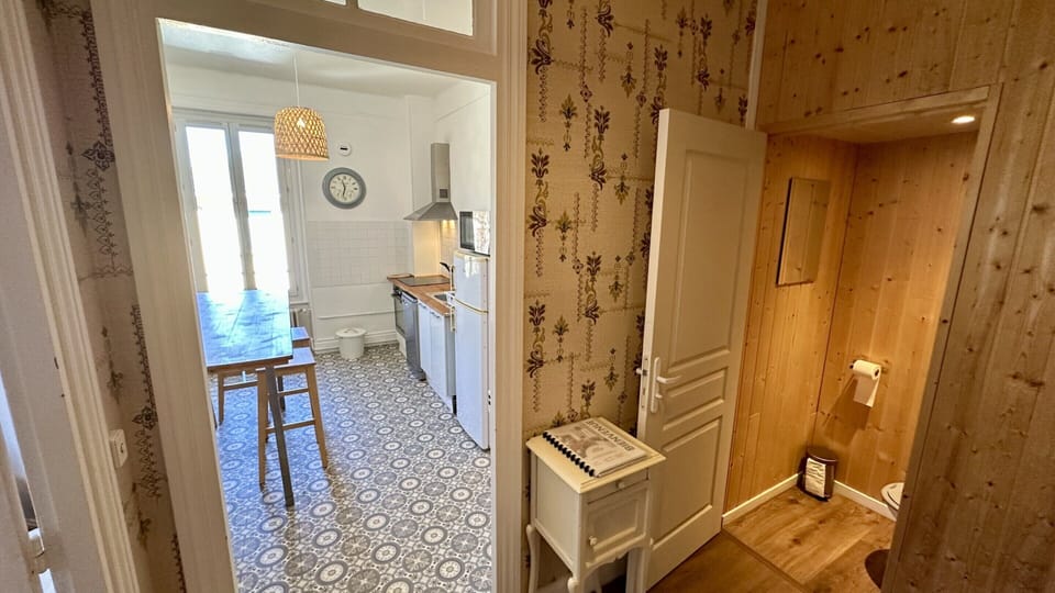 Apartment | Private kitchen | Highchair