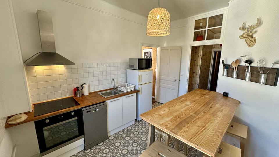 Apartment | Private kitchen | Highchair