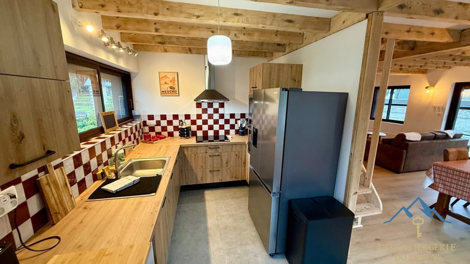 Chalet | Private kitchen | Highchair