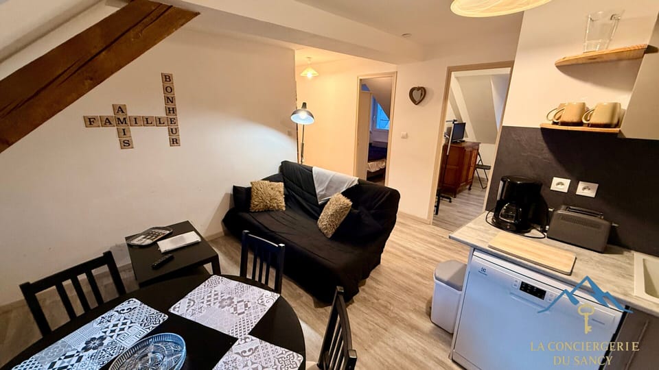 Apartment | Living room