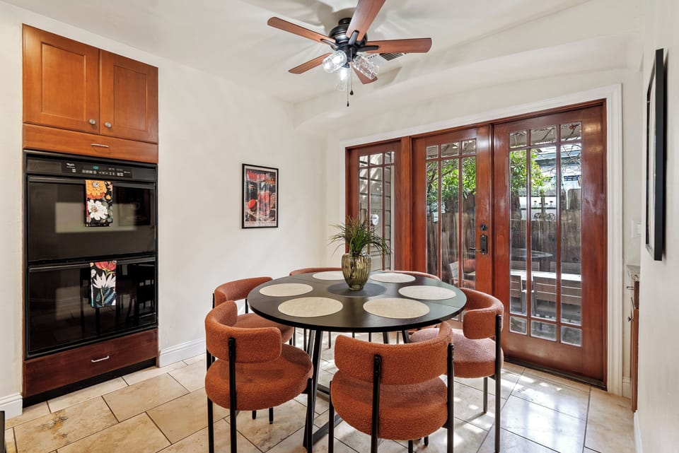 Round seating keeps meals and conversation close
