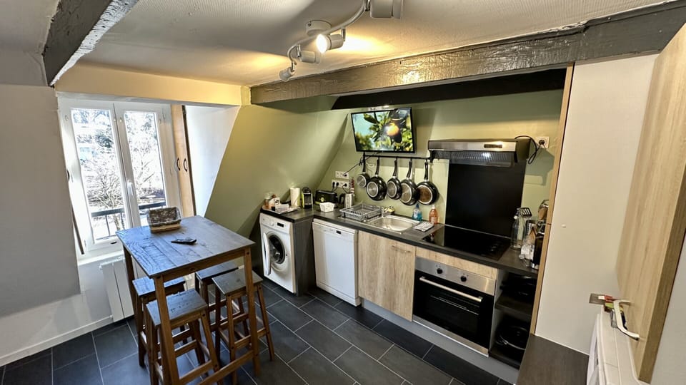 Apartment | Dining