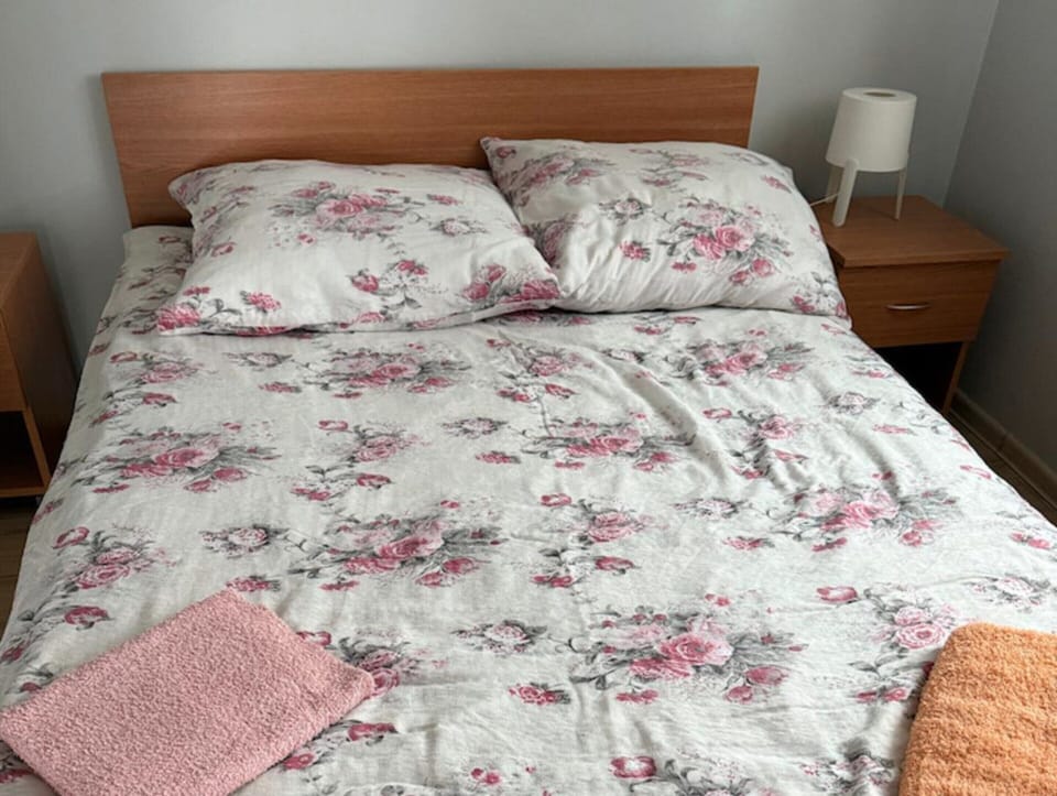 House | 4 bedrooms, individually furnished, bed sheets