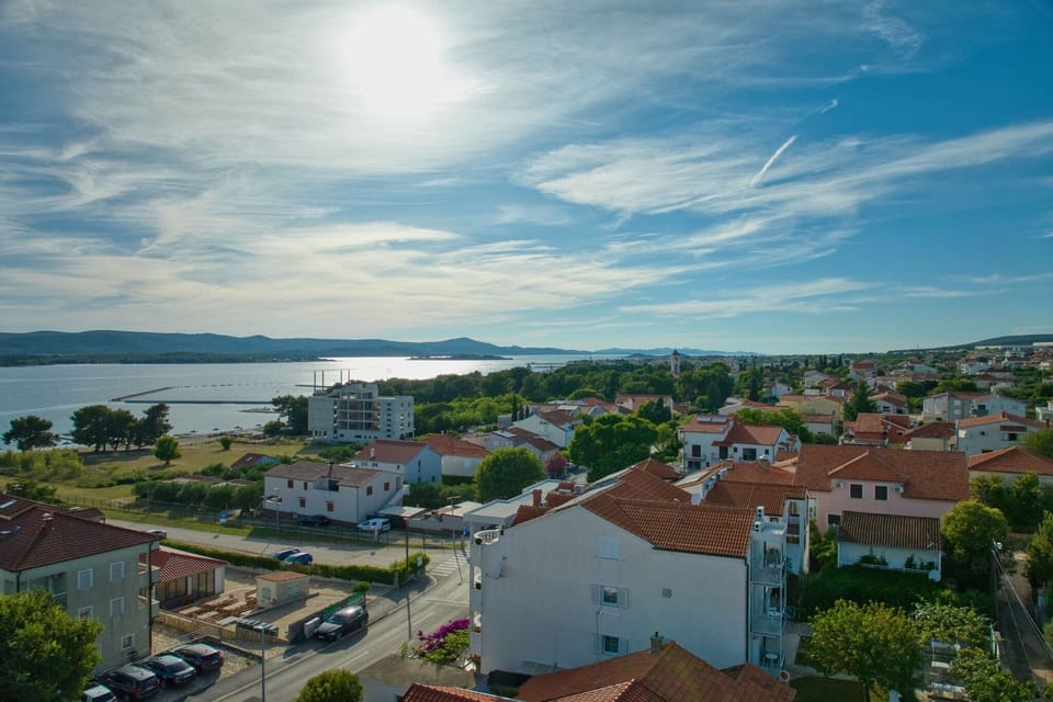 Surroundings [summer] (1-5 km)