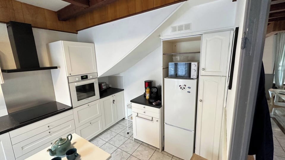 House | Private kitchen | Highchair, cleaning supplies