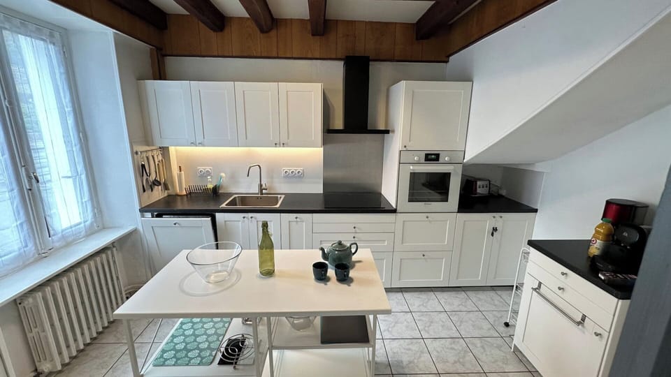 House | Private kitchen | Highchair, cleaning supplies