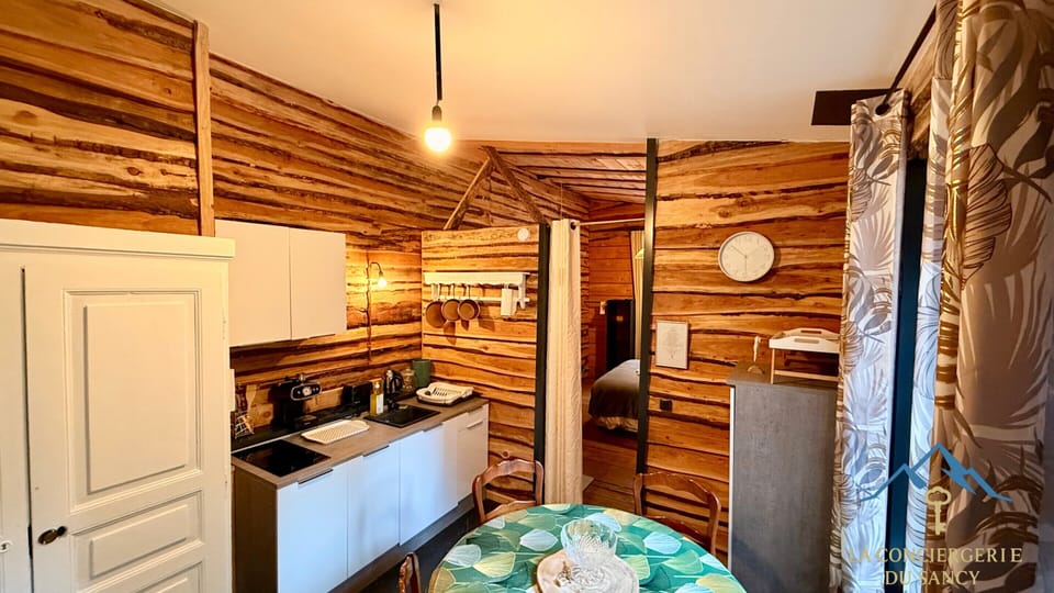 Apartment | Private kitchen | Highchair