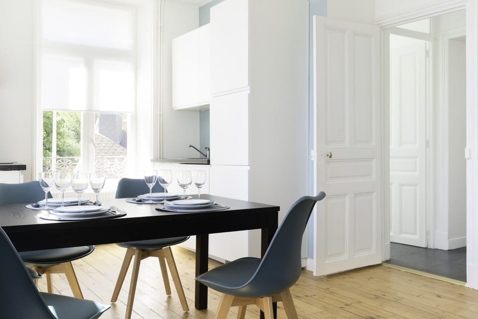 Apartment | Dining