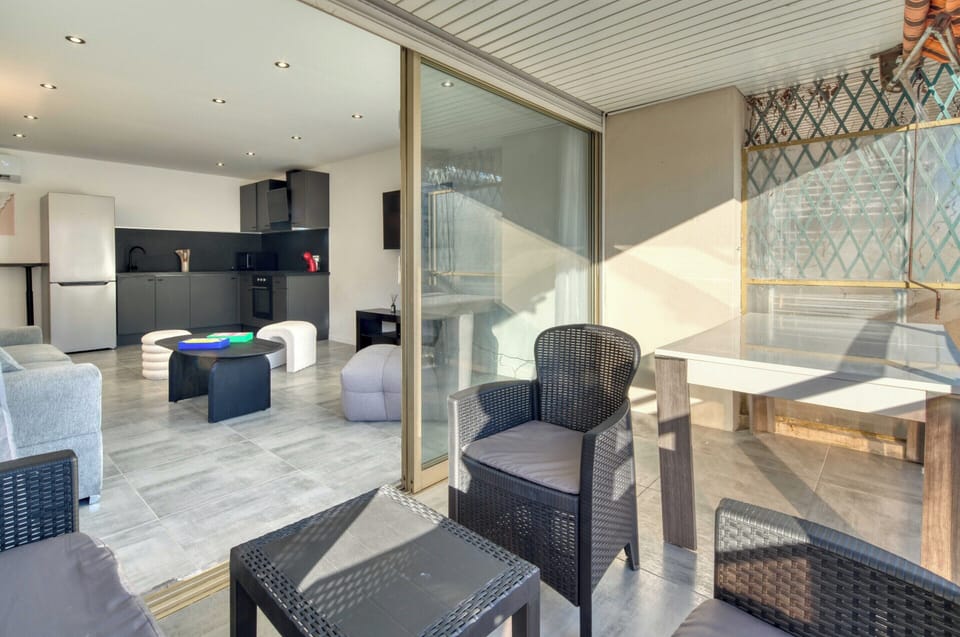 Apartment | Living area