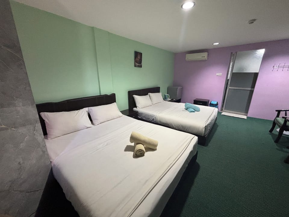 Family Studio Suite | WiFi (free), bed sheets