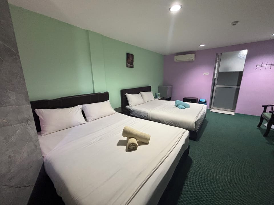 Family Studio Suite | WiFi (free), bed sheets