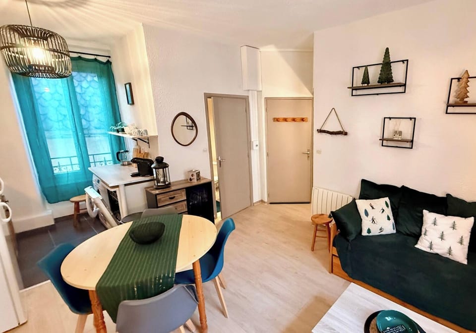 Apartment | Living room