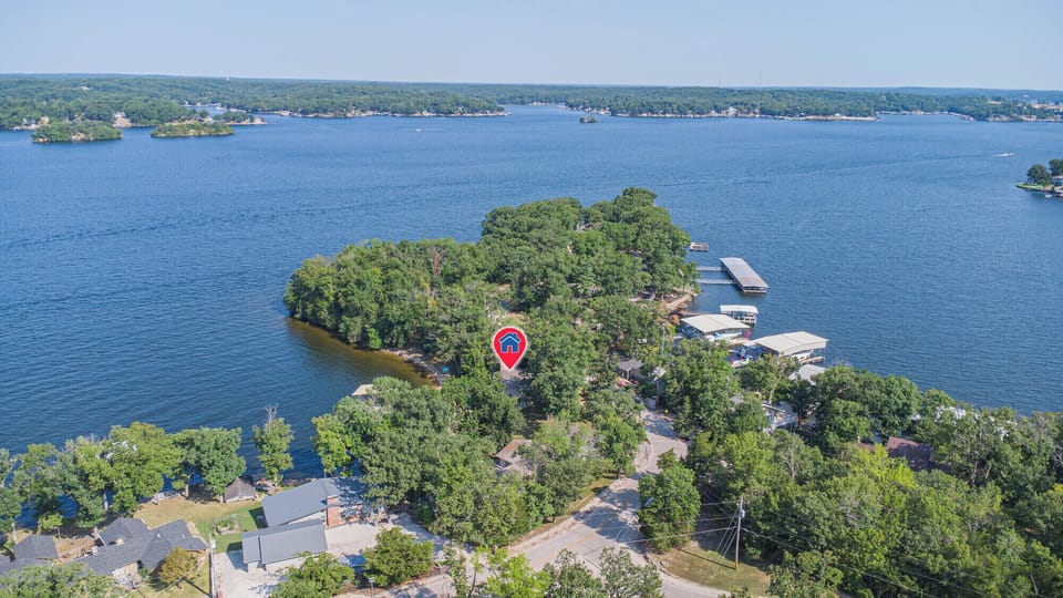 Amazing location, close to restaurants on Mallard Point