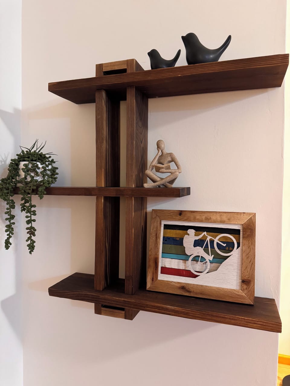 Local touches and handmade MTB art inspired by Kingdom Trails.
