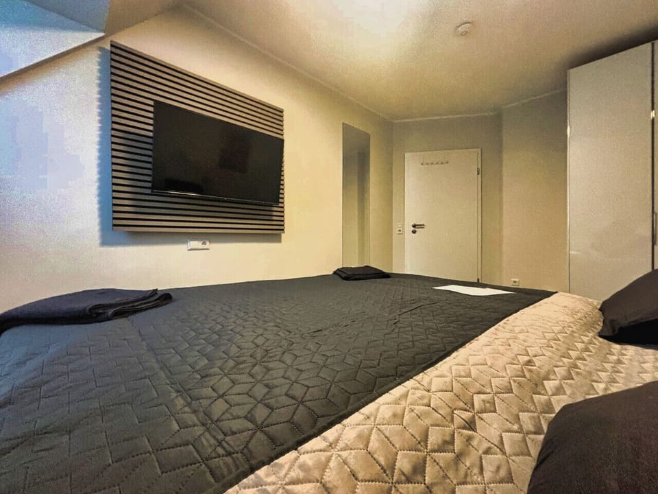 Schlafzimmer 2