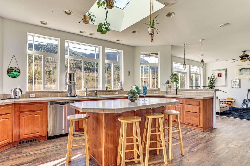 Kitchen | Open Floor Plan | Skylights