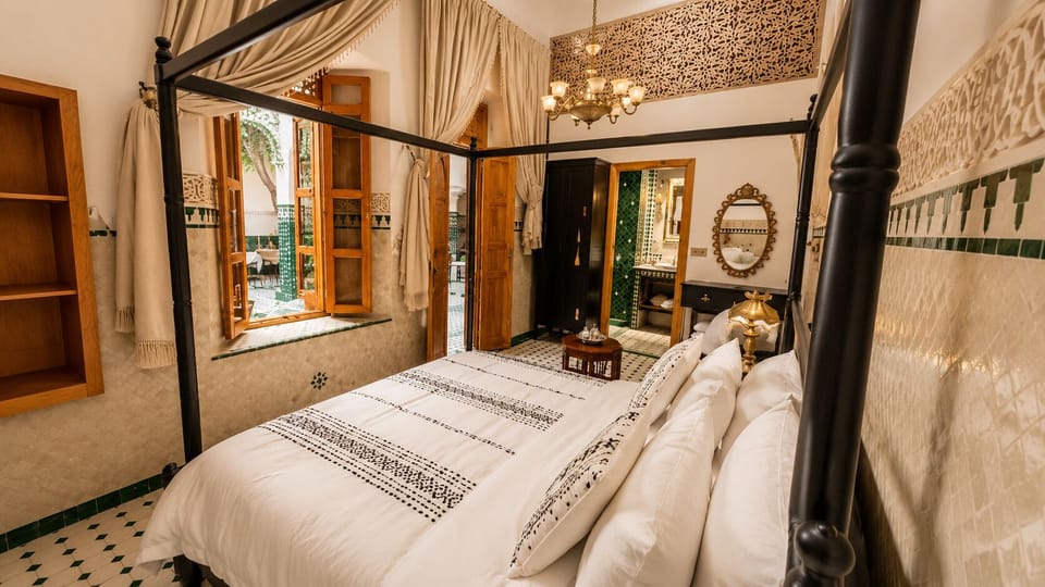 Deluxe Double Room | Desk, WiFi (free), individually decorated, individually furnished