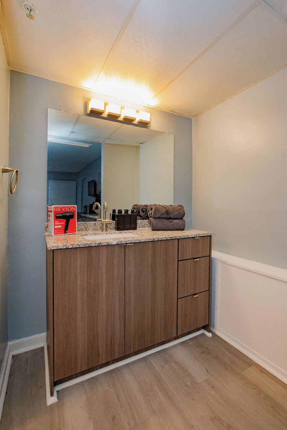 Area for getting ready with a separate bathroom
