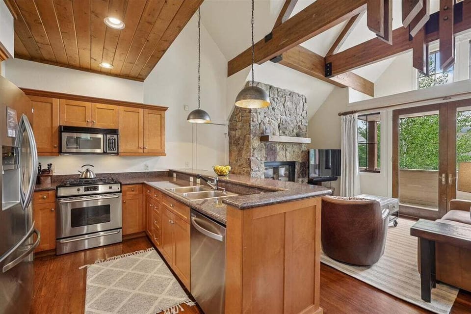 Kitchen - Trail Nest - Breckenridge Vacation Rental