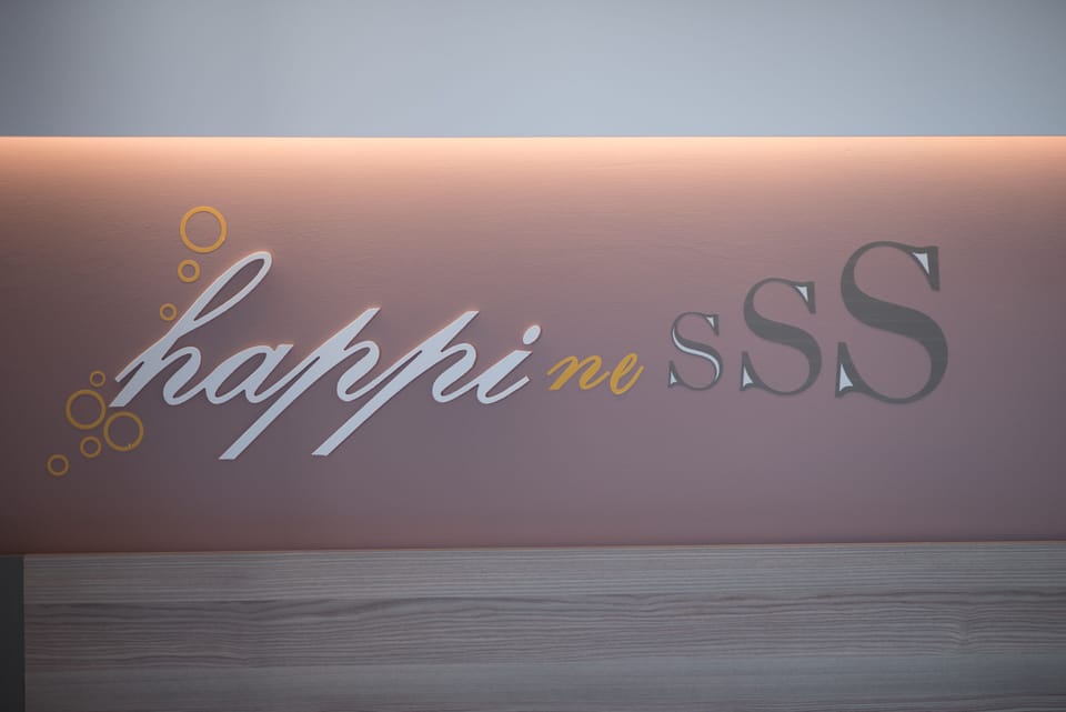 Frette Italian sheets, premium bedding, pillowtop beds