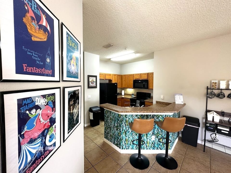 Townhome, 3 Bedrooms | Private kitchen | Coffee/tea maker, fridge, oven, toaster