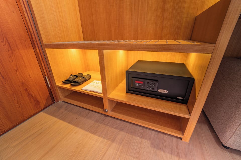 Deluxe Room | Free WiFi