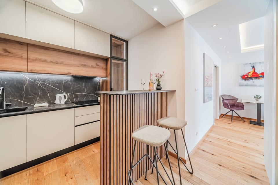 Standard Apartment, 1 Bedroom, Balcony (Aurora Park View Apartment) | Interior