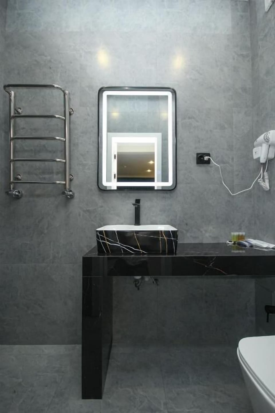 Standard Double Room, Balcony, Mountain View | Bathroom | Slippers