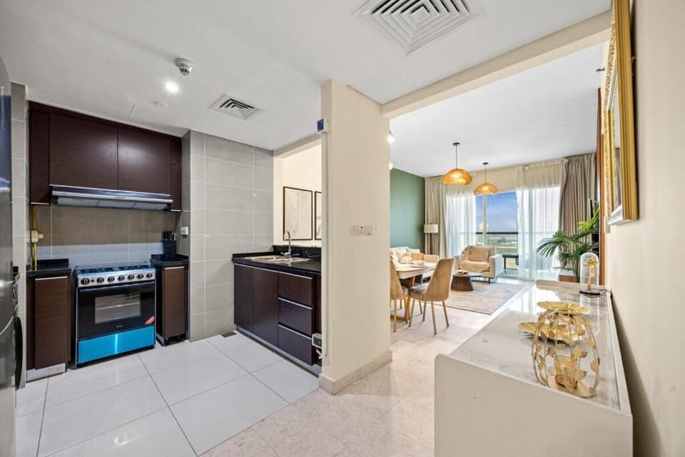 Apartment, Balcony, City View | Interior