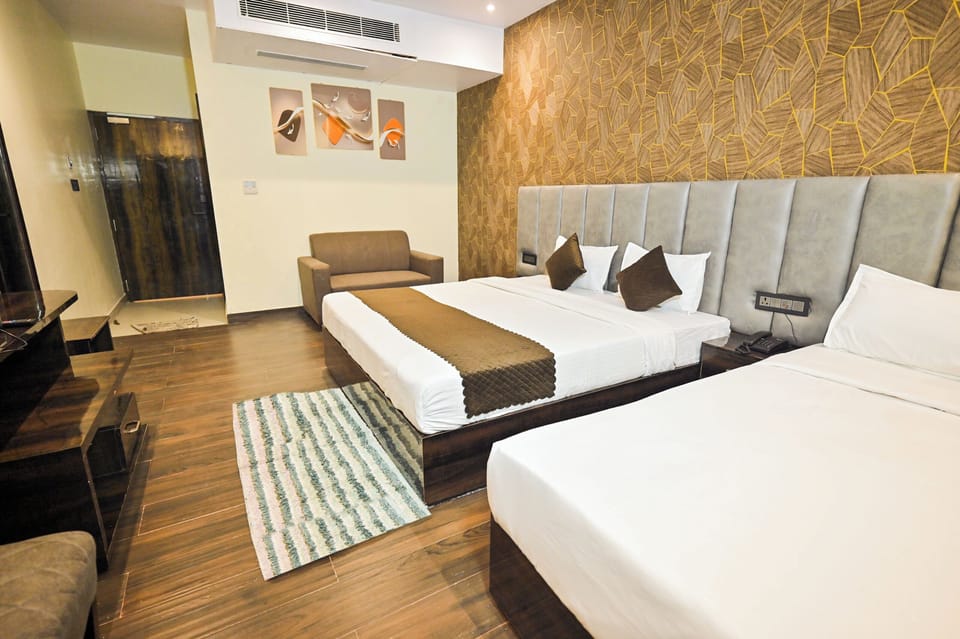 Superior Room | Soundproofing, WiFi (free), individually decorated