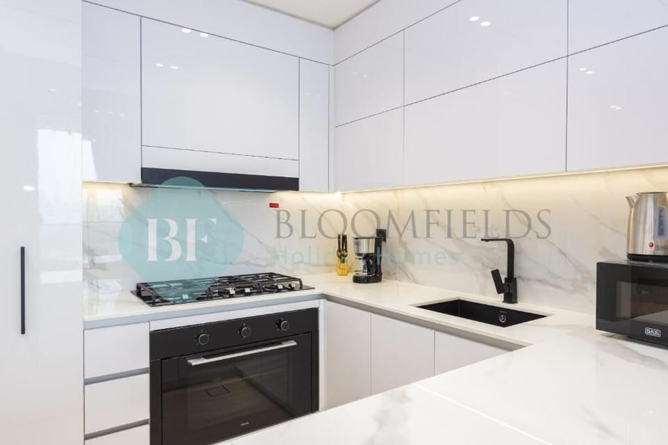 Apartment, Balcony | Private kitchen