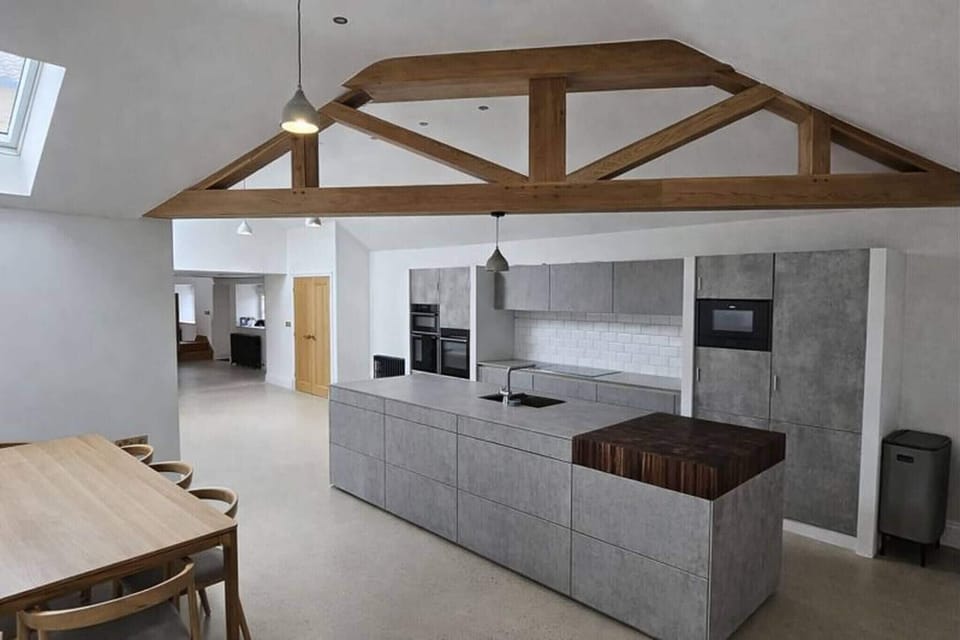 House, 5 Bedrooms | Interior