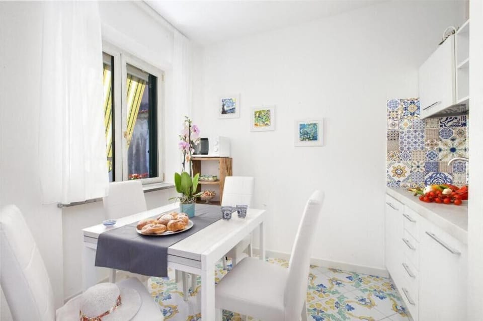Junior Studio Suite | Dining