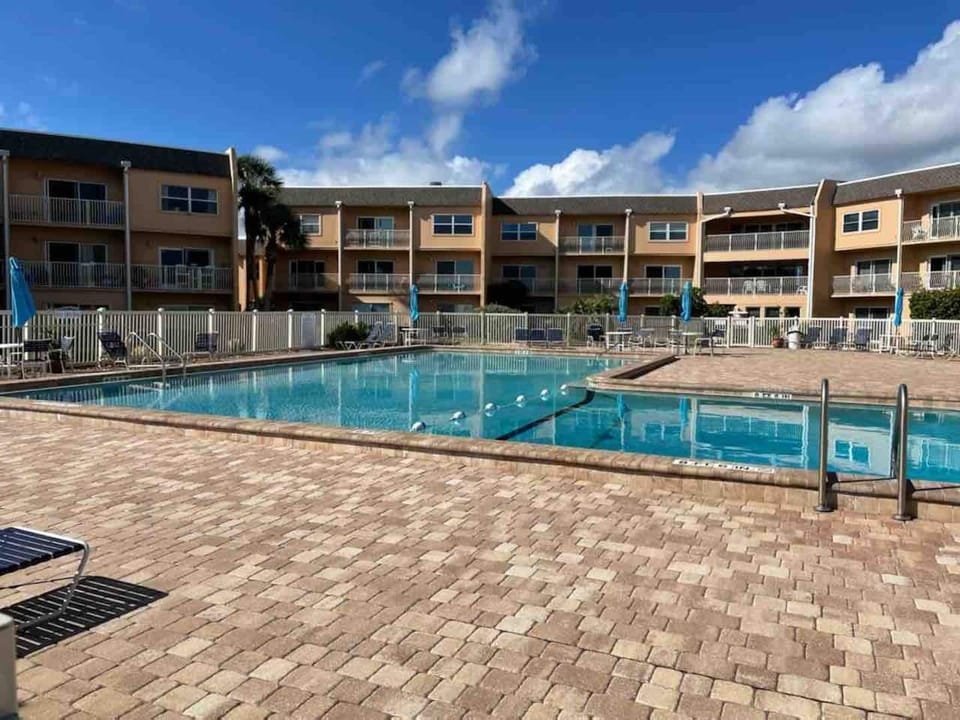 Great Family Fun in the Pool!