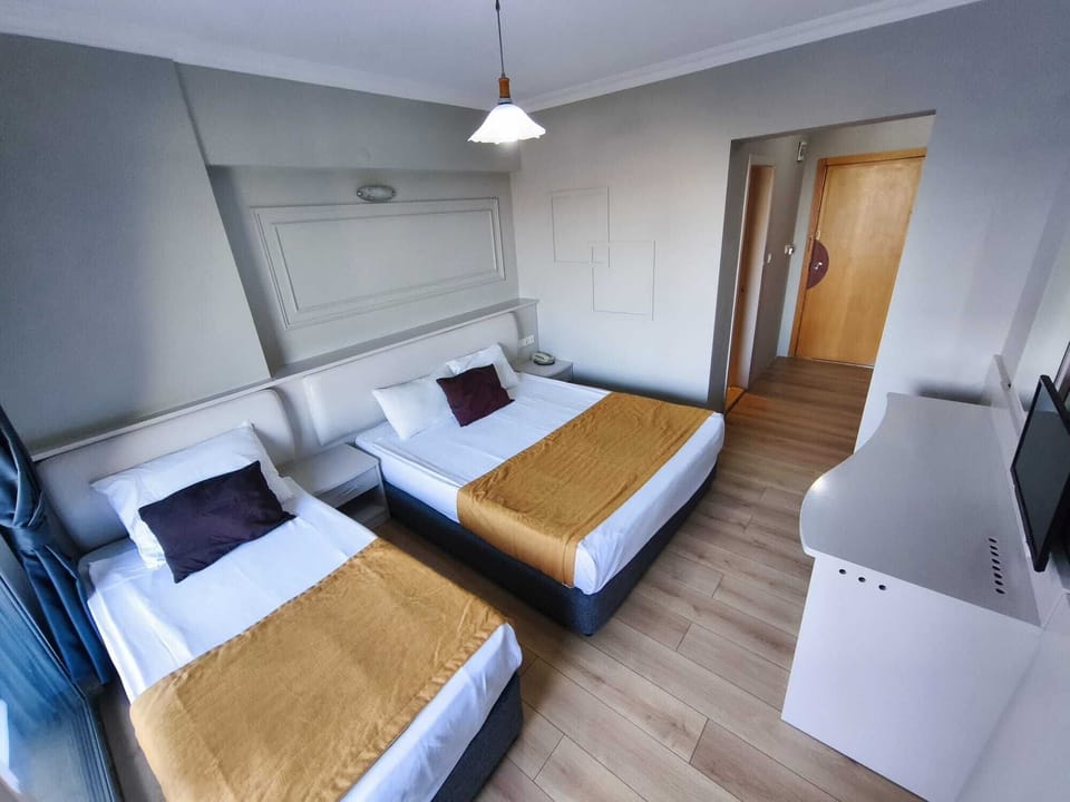 Standard Room, Balcony, Mountain View | Premium bedding, minibar, WiFi (surcharge), bed sheets