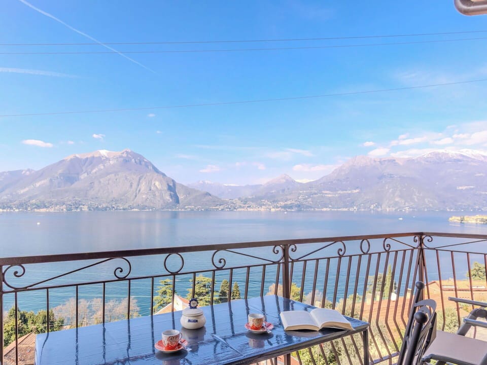Mountainous Landforms, Furniture, Mountain, Mountain Range, Coastal And Oceanic Landforms, Chair, Lake, Coast, Sea, Ridge