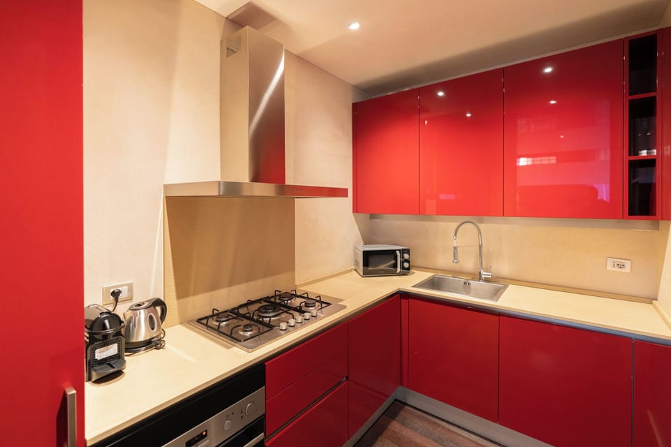 Apartment, 2 Bedrooms | Private kitchen | Fridge, microwave, oven, stovetop