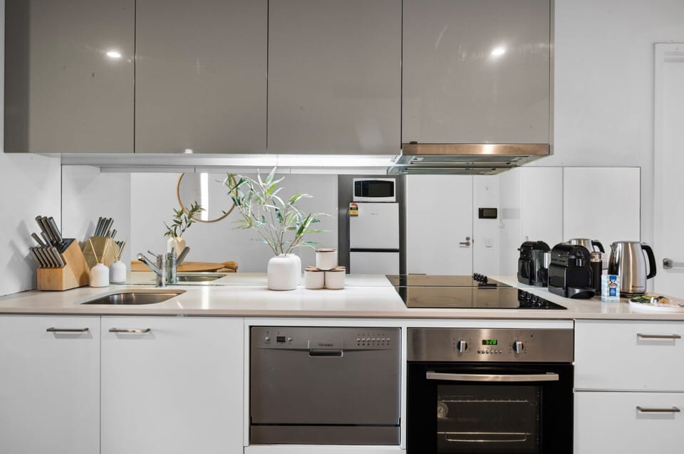 Apartment | Private kitchen | Cookware/dishes/utensils