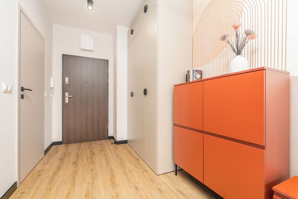 Comfort Studio Suite, River View | Blackout drapes, free WiFi