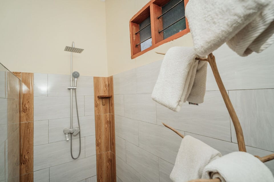 Family Double or Twin Room, Balcony, Sea View | Bathroom | Free toiletries, hair dryer, towels, soap