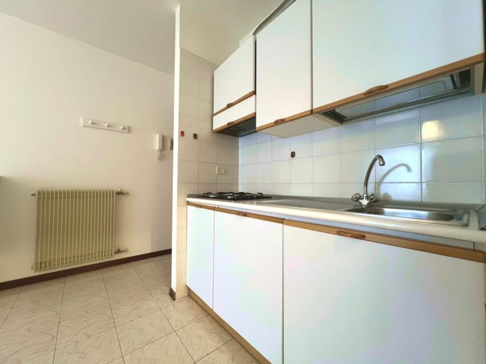 Apartment, 2 Bedrooms, Balcony, City View | Interior