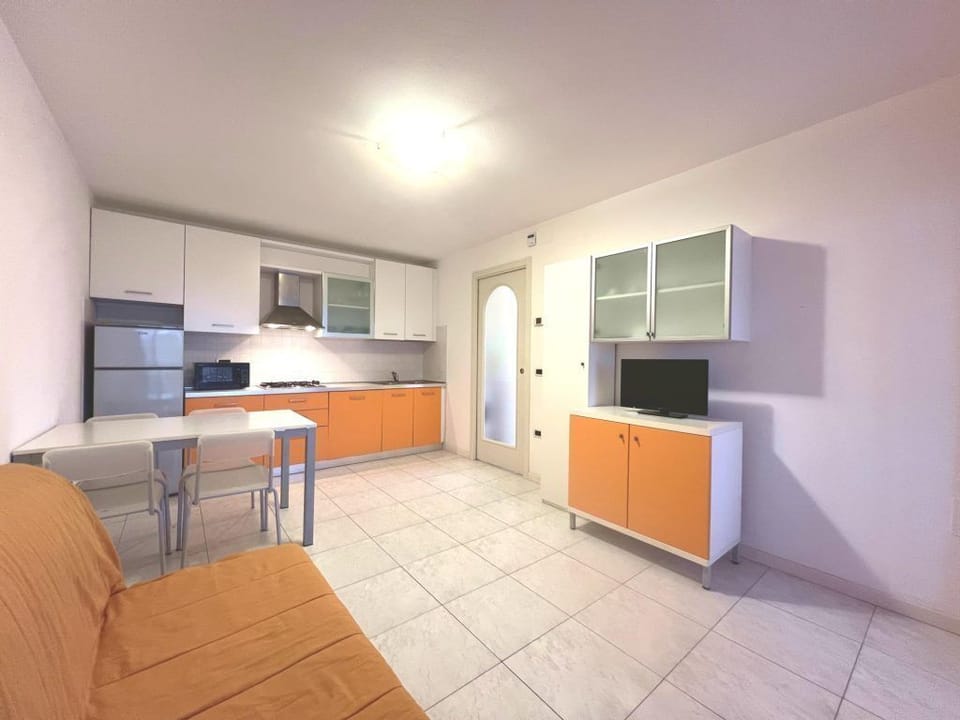 Apartment, 1 Bedroom, Garden View | Interior