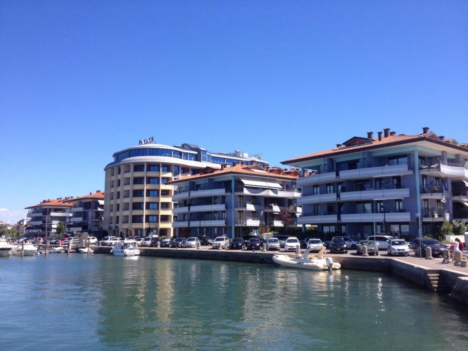 Apartment, 1 Bedroom, Balcony, City View | Exterior