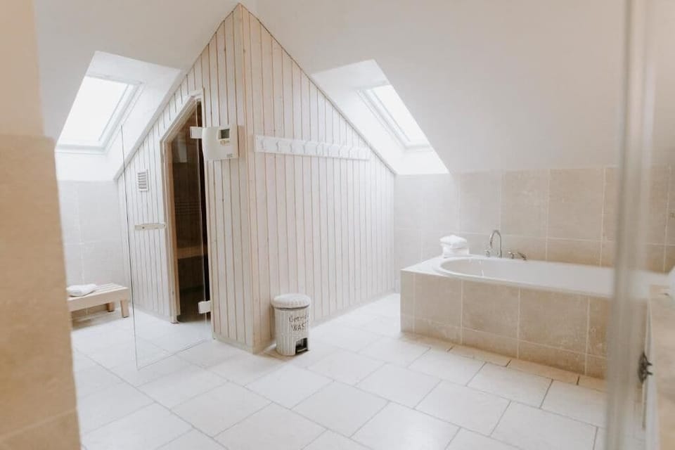 Penthouse (7 Adults Suite) | Premium bedding, minibar, desk, cribs/infant beds
