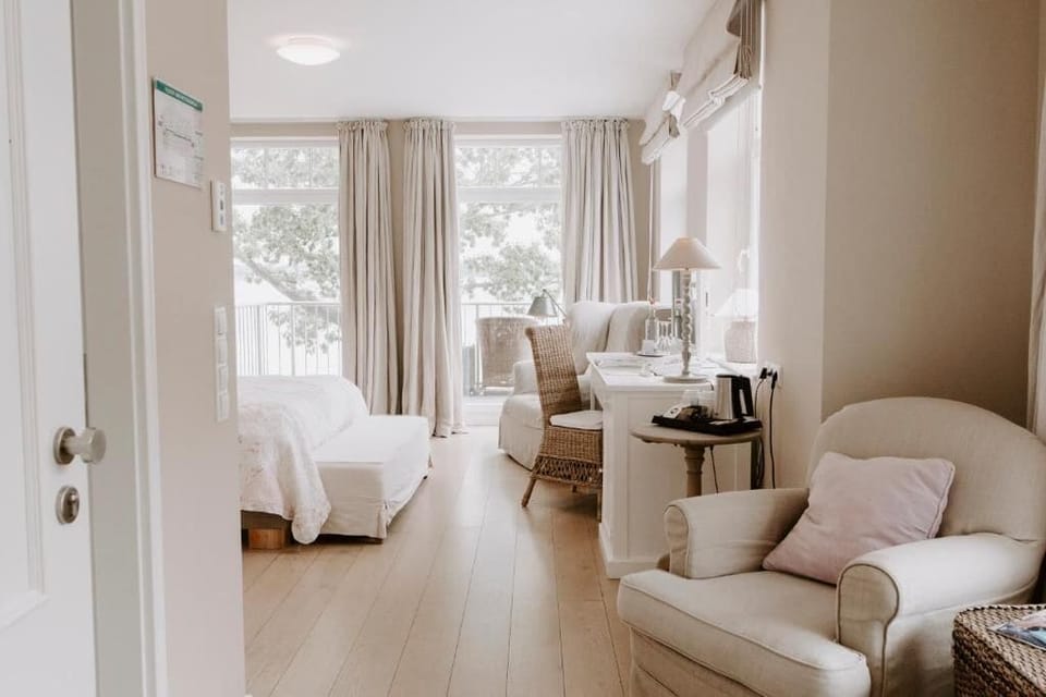 Double Room, Sea View | Premium bedding, minibar, desk, cribs/infant beds